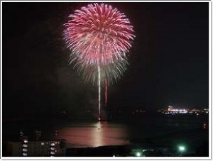 那覇ハーリーの花火